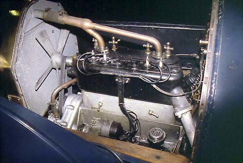 Rekonstrukcja silnika wykorzystanego w dwupłatowcu zbudowanego na bazie 24 HP