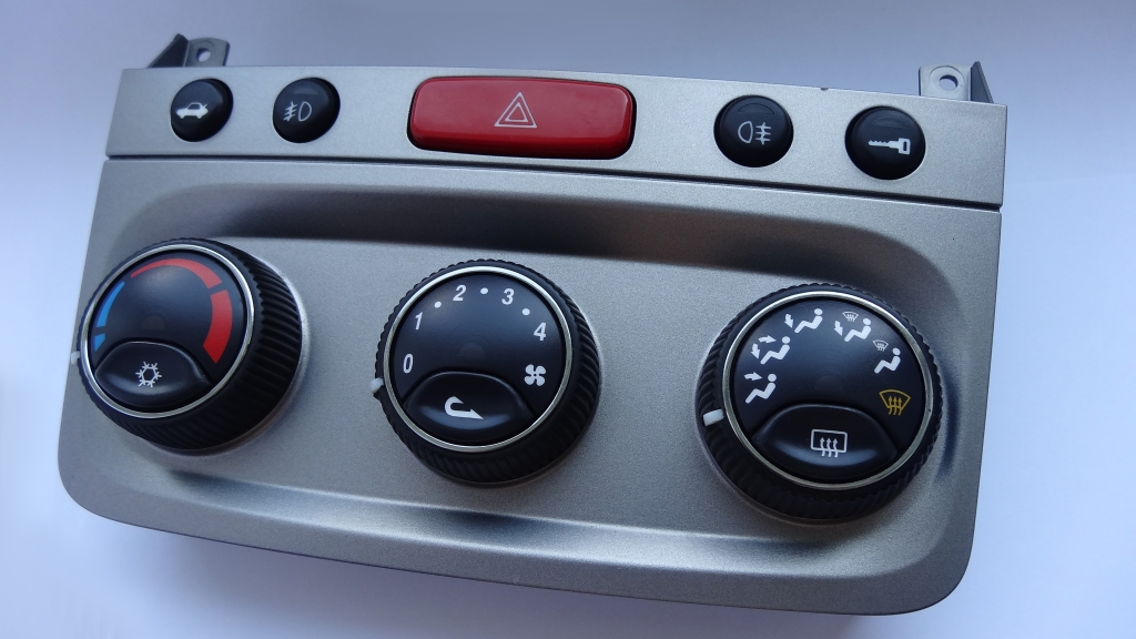 Panel klimy manual 147 (1)