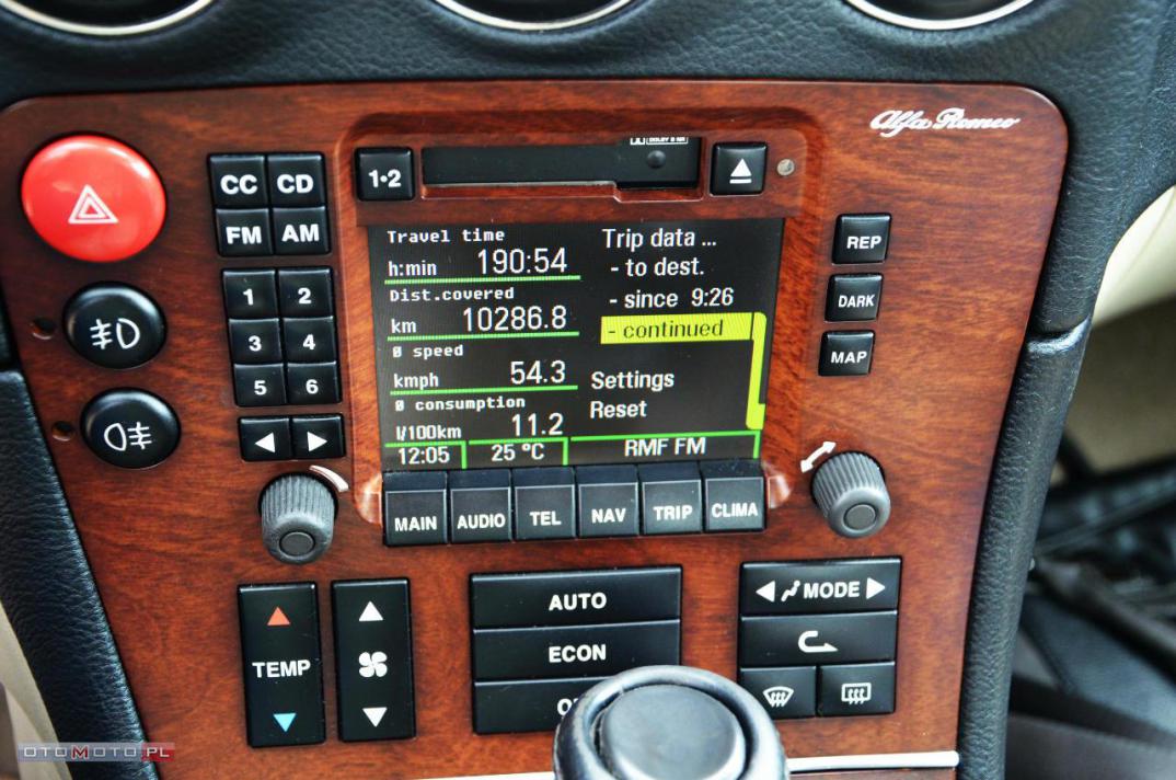 C30185572 8