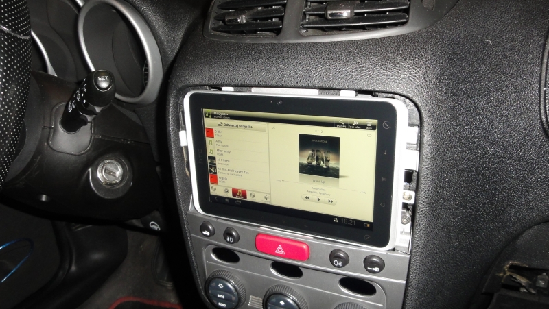 Tablet zamiast radia (5)