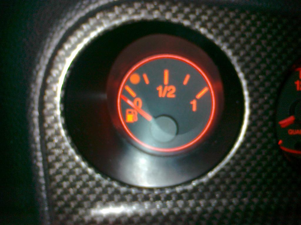 Kontrolka poziomu paliwa problem(
